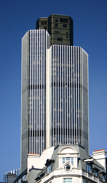 924-647-393