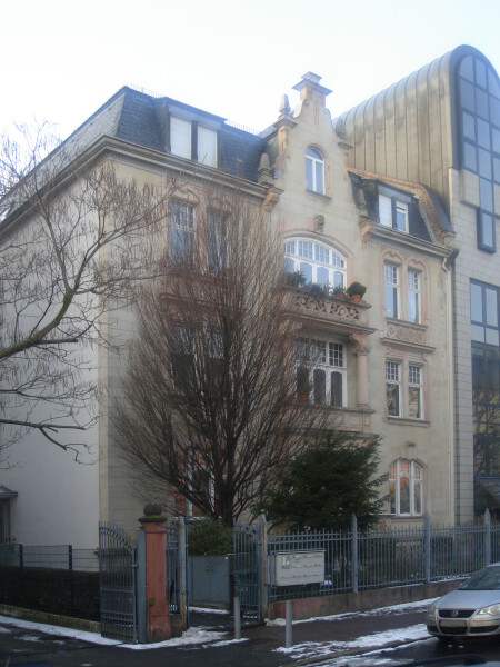 Schumannstraße 67