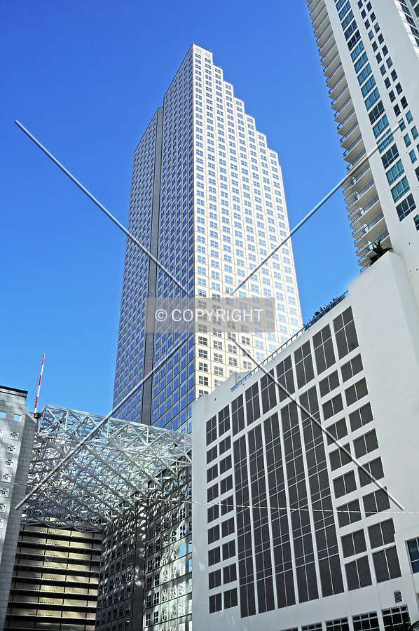 Southeast Financial Center by Jorge Molina