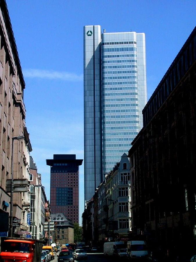 Dresdner-Bank-Hochhaus by John Bek