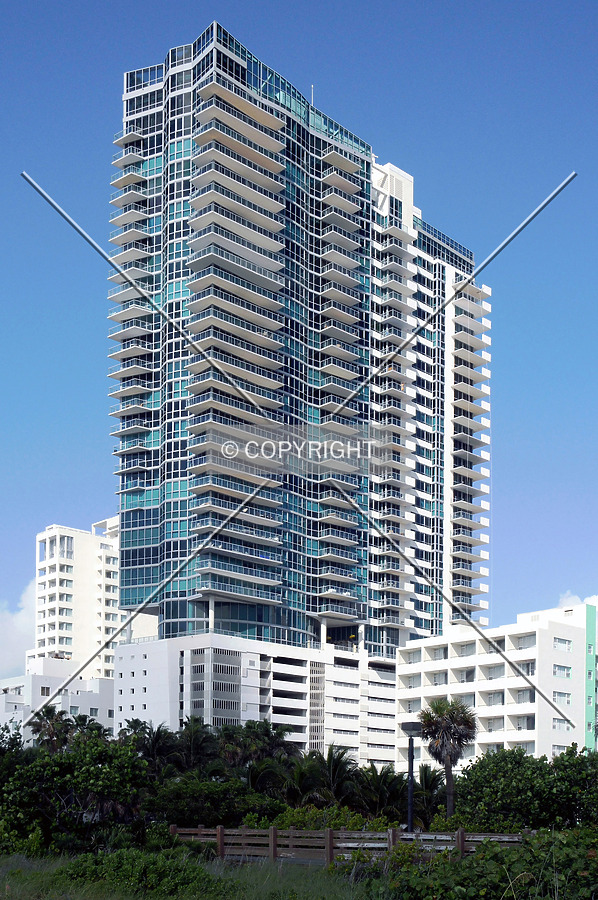 The Setai Tower by Jorge Molina