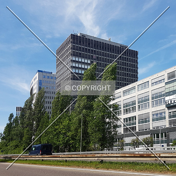 Theodor-Heuss-Allee 110 by Nephilim