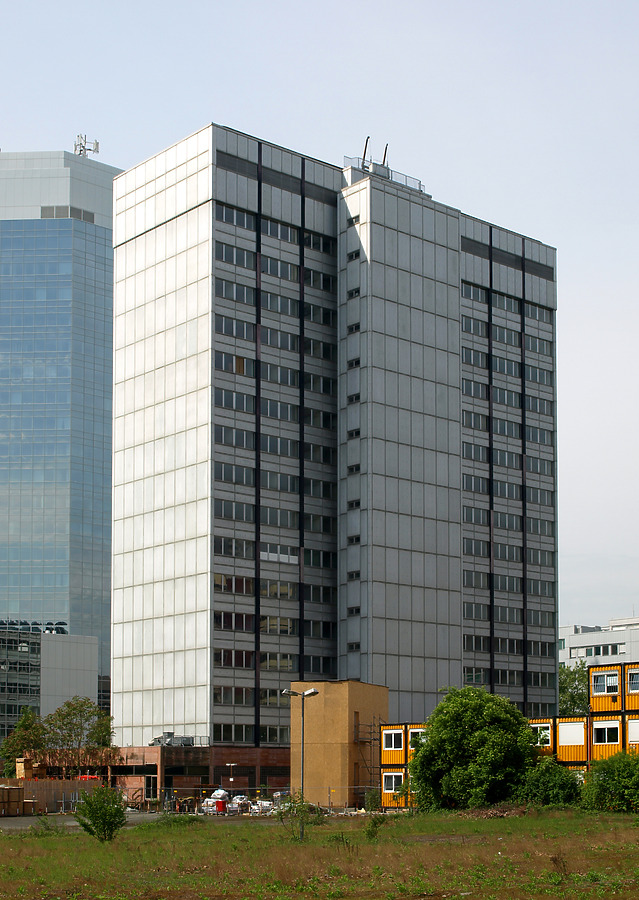 Kreiswehrersatzamt by Marshall Gerometta