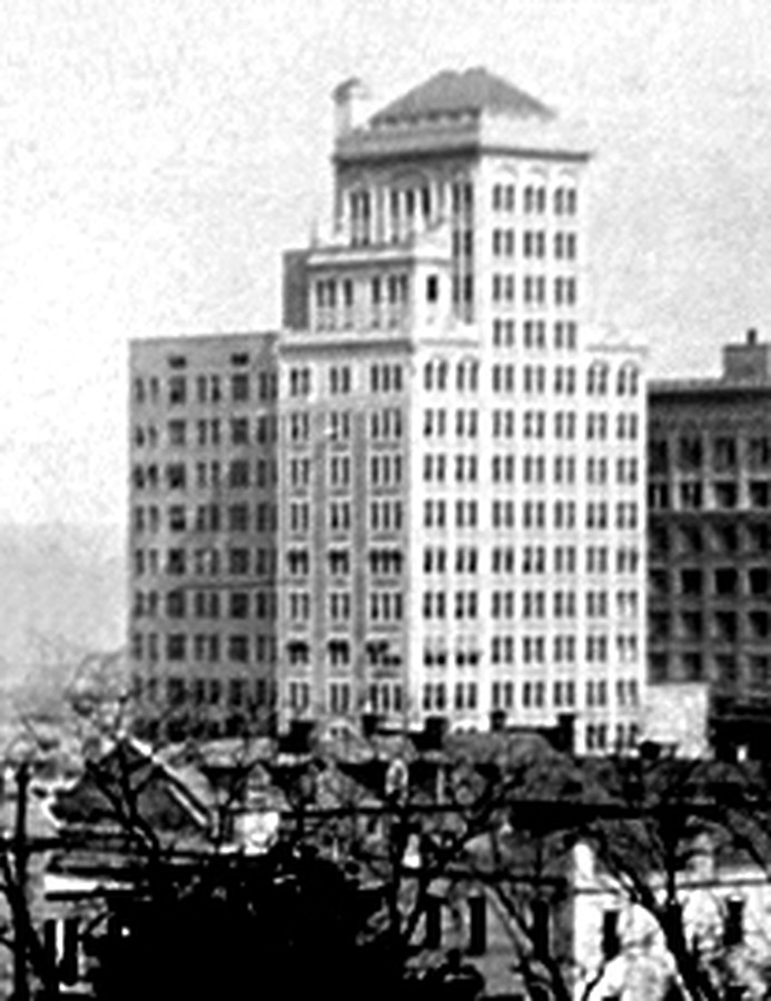 Lamar Building by Library of Congress, Prints and Photographs Division, Isaac Shulman