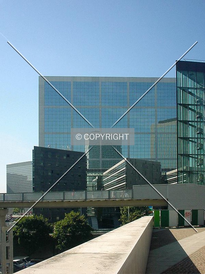 La Grande Arche by Nephilim