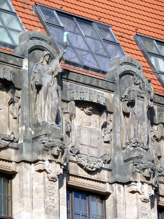 Rathaus Charlottenburg by Nate Lindsey