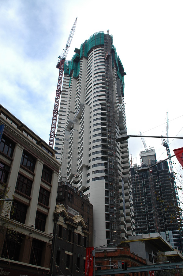 Meriton Tower by John Bek