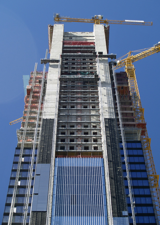 Torre Caja Madrid by Cesar Serrano