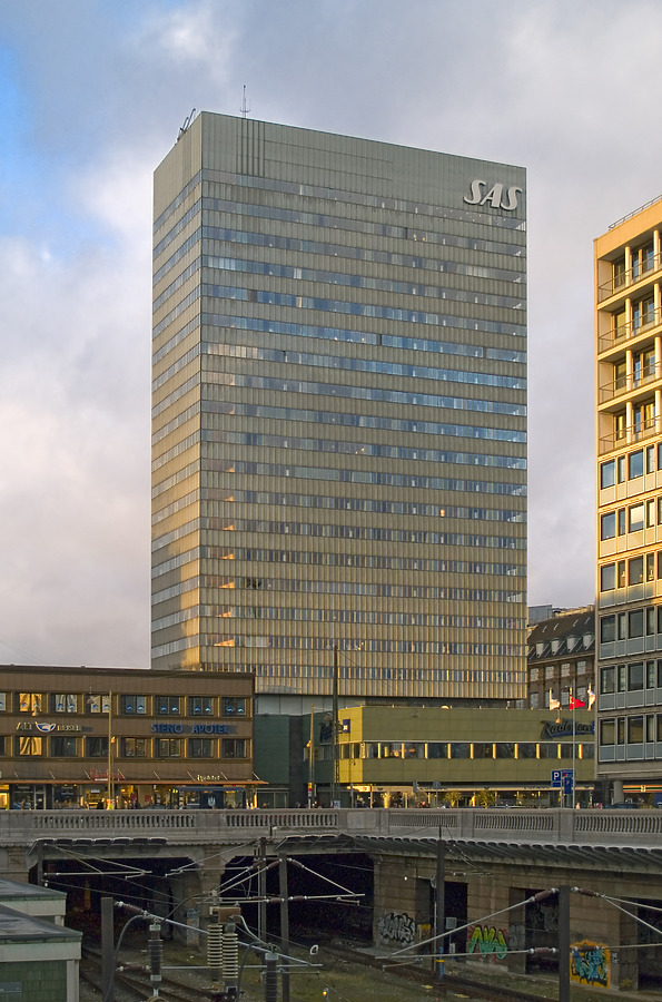 Radisson SAS Royal Hotel by Cesar Serrano