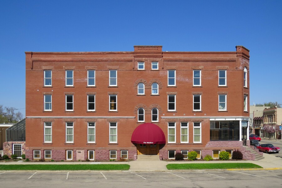 Manitou Hotel