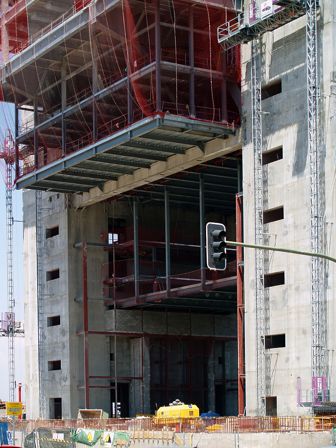 Torre Caja Madrid by Cesar Serrano