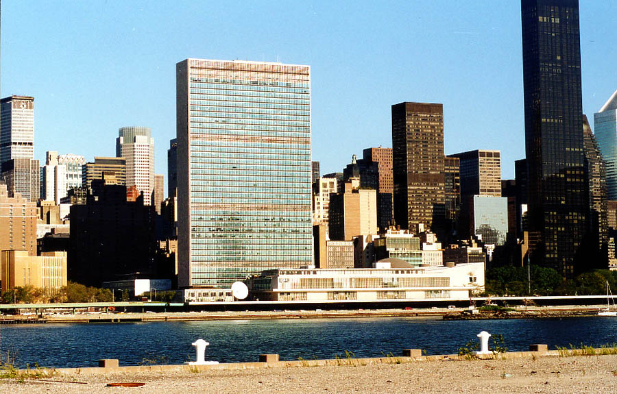 United Nations Secretariat Building by Scott Murphy