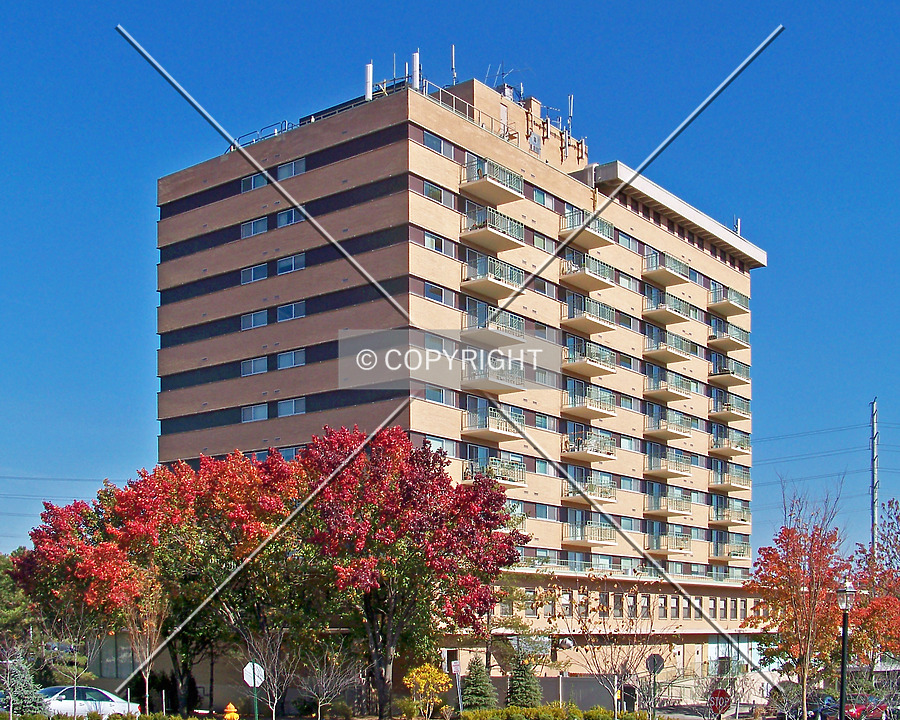 Brentmoor Apartments by Ryan Hildebrand