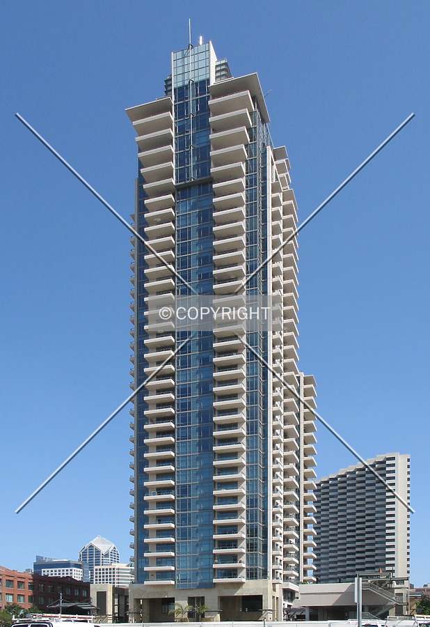 Pinnacle Marina Tower by Emmanuel D.