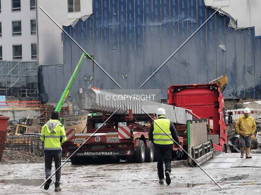 FOUR Frankfurt - Tower 4 by Nephilim