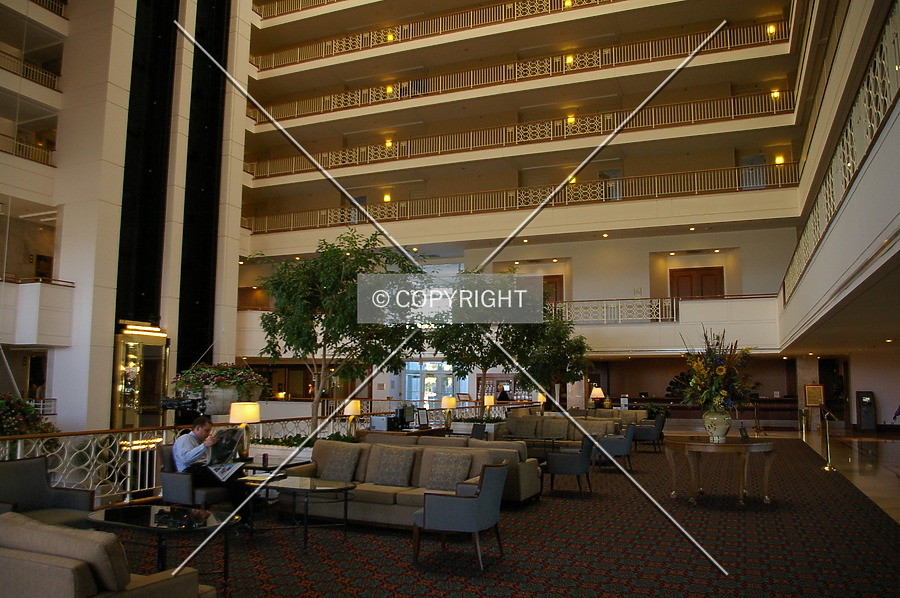 Renaissance Concourse Hotel Atlanta by Martin Bugajski