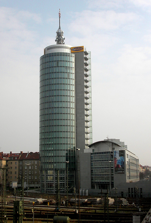 Munich City Tower by Cesar Serrano
