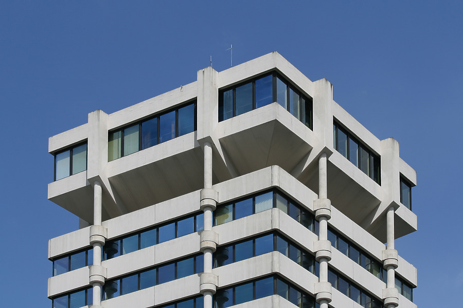 Stadtsparkasse Wuppertal by Michiel van Dijk