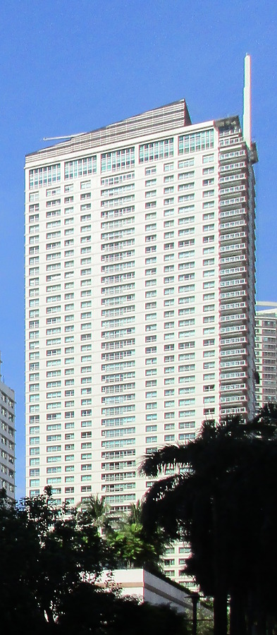 Laguna Tower by Ryan Hildebrand