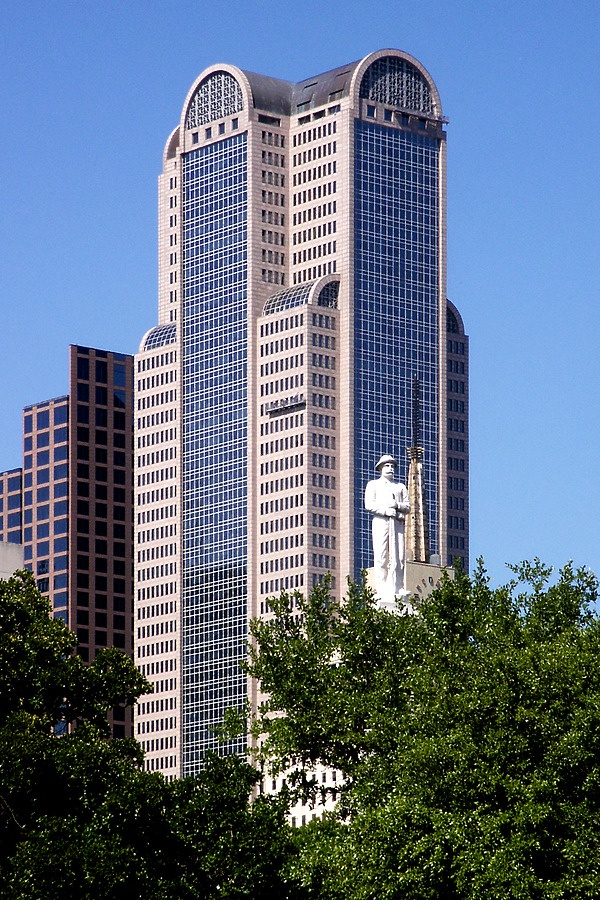 Comerica Bank Tower by Daniel Kieckhefer