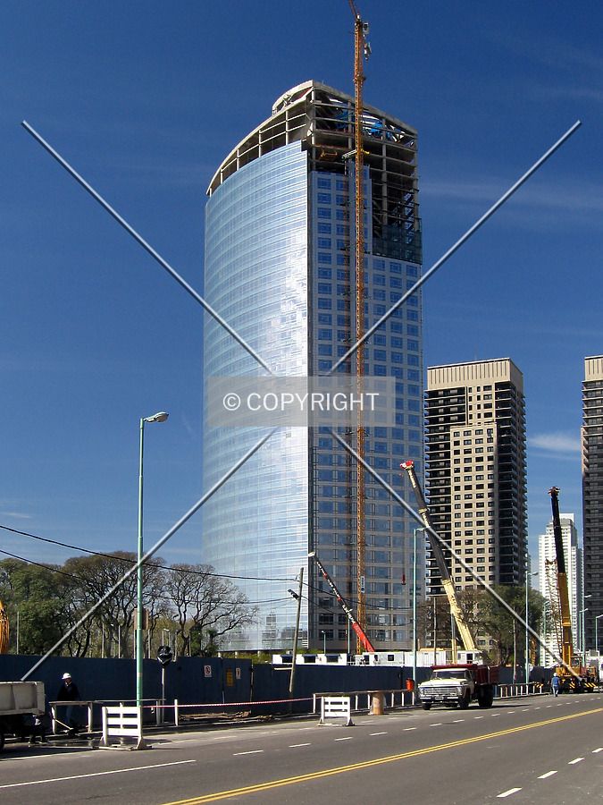 Torre Repsol YPF by Maximiliano Buono
