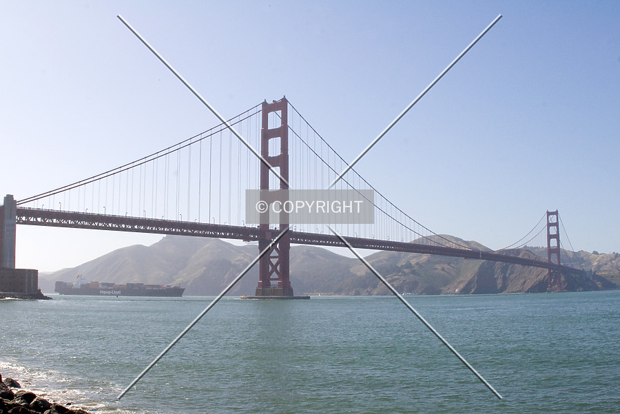 Golden Gate Bridge by Martin Bugajski