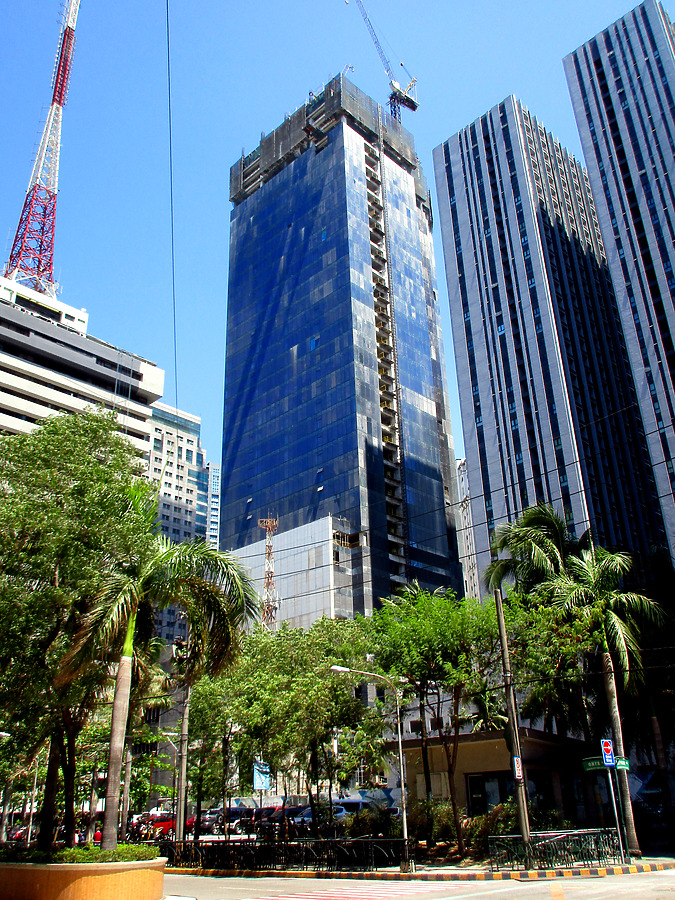 Jollibee Tower by Daniel Kieckhefer