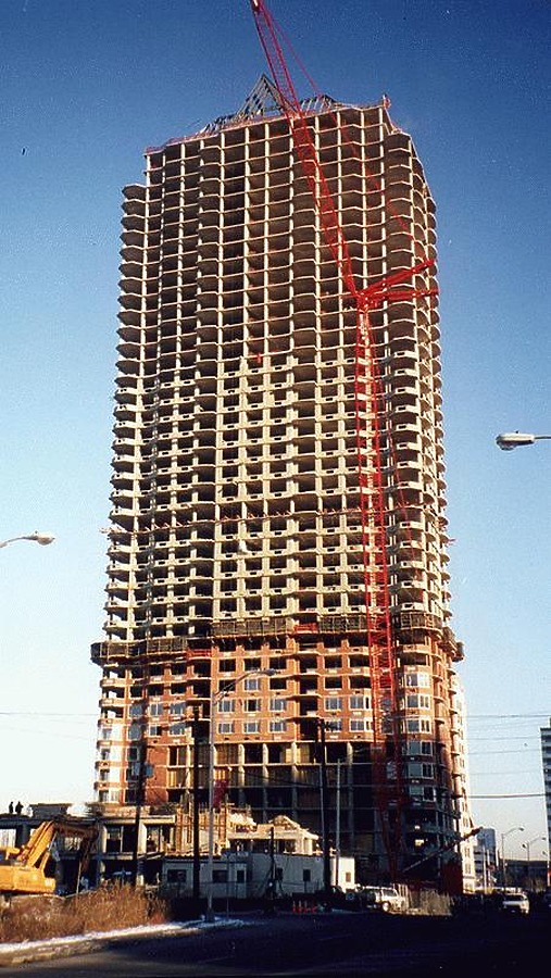 Marbella Apartments by Nate Lindsey