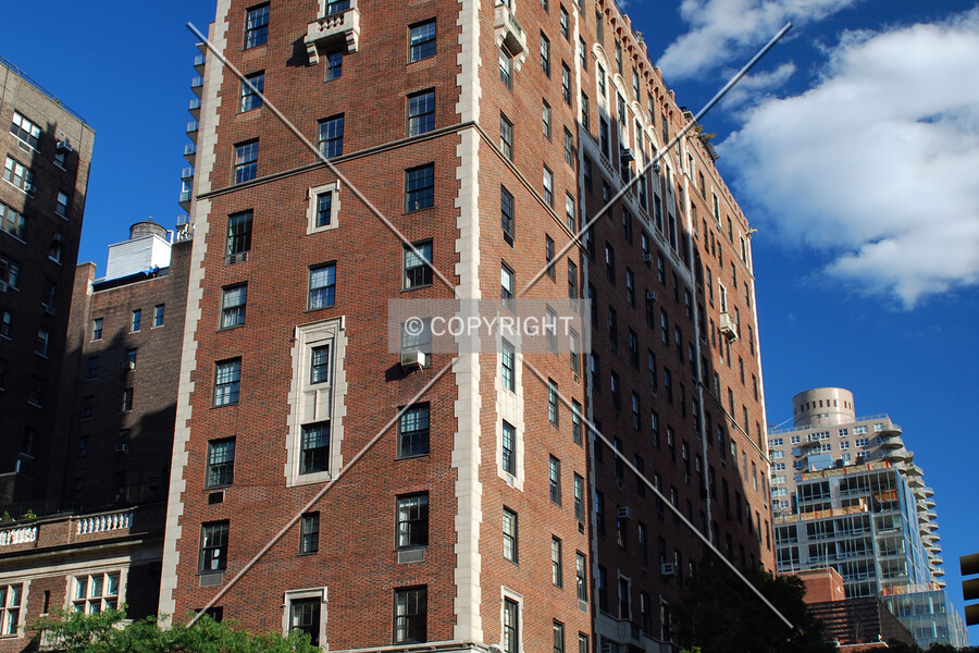 1021 Park Avenue