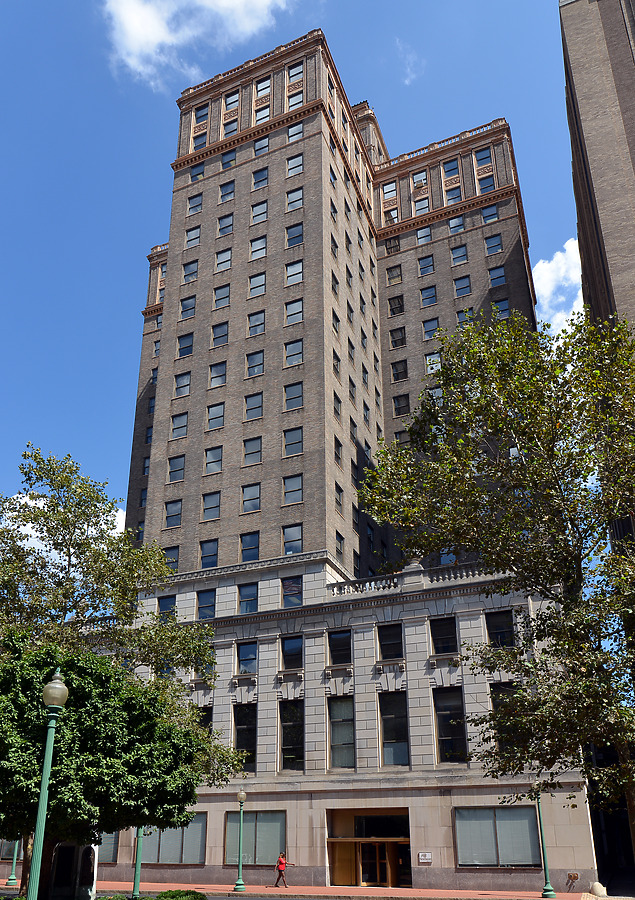 Kanawha Valley Building by John W. Cahill