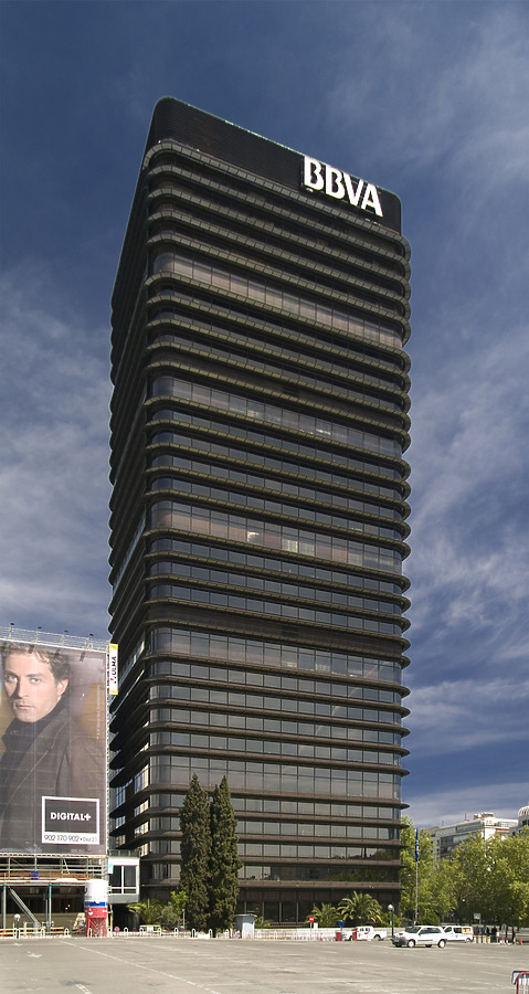 Banco de Bilbao by Cesar Serrano