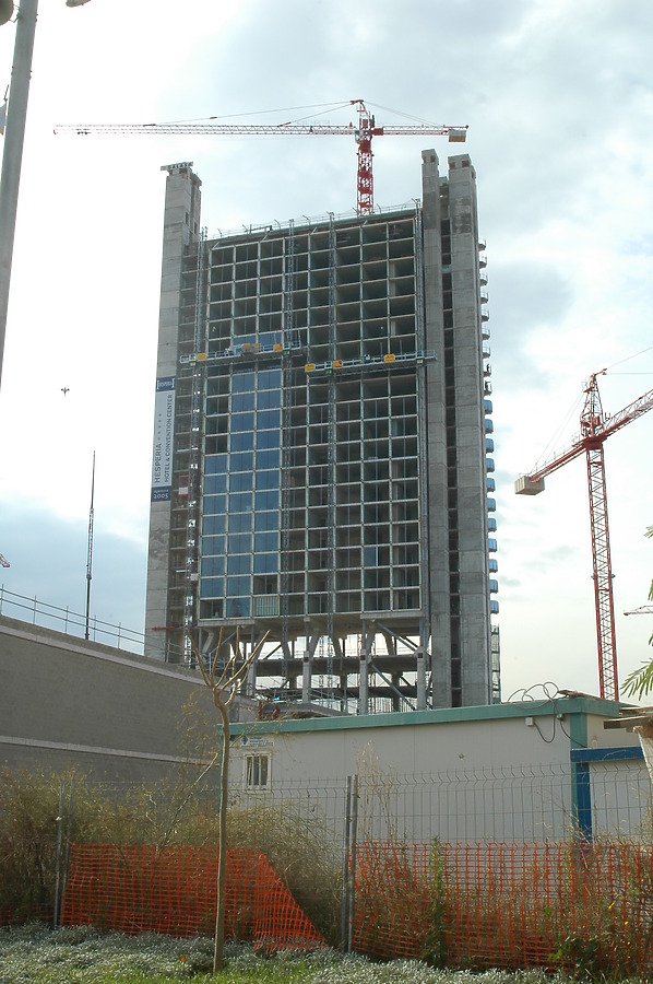 Hesperia Tower by David Guija