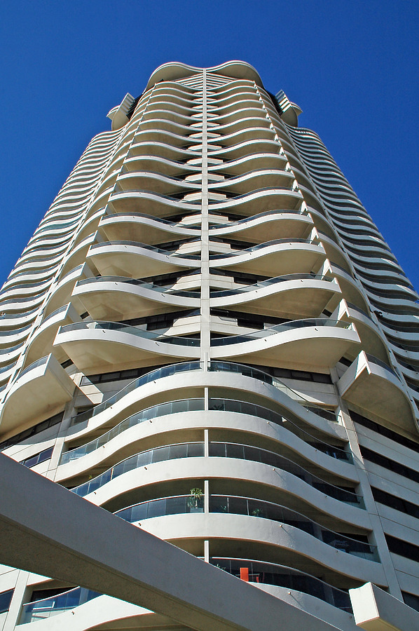 Horizon Apartments by John Bek