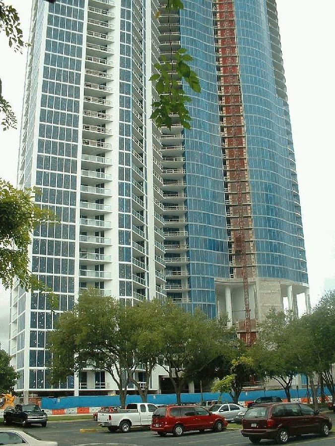 Las Olas River House by Paul Cucuzza