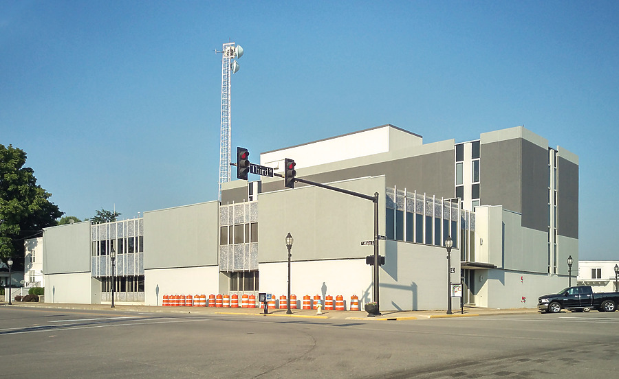 Big Rivers Electric Headquarters by Ryan Hildebrand