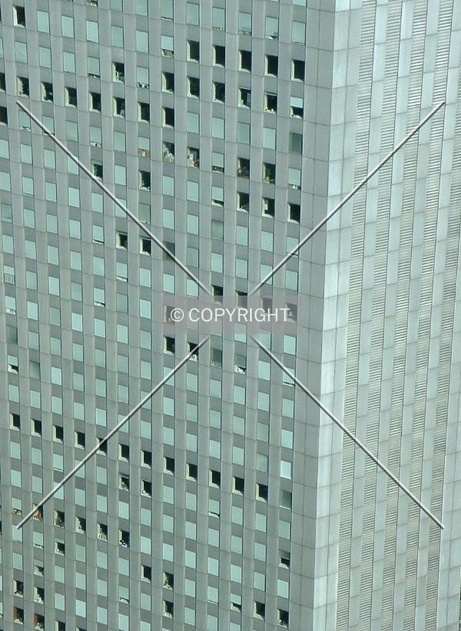 Shinjuku Sumitomo Building by Andrew Stewart