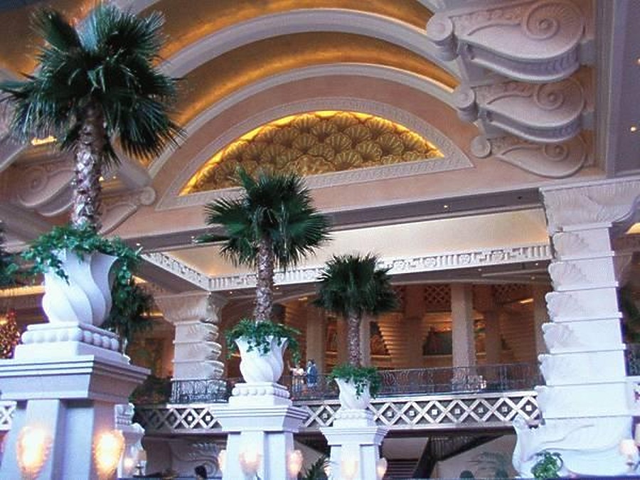 Atlantis Royal Tower East by Daniel Kieckhefer