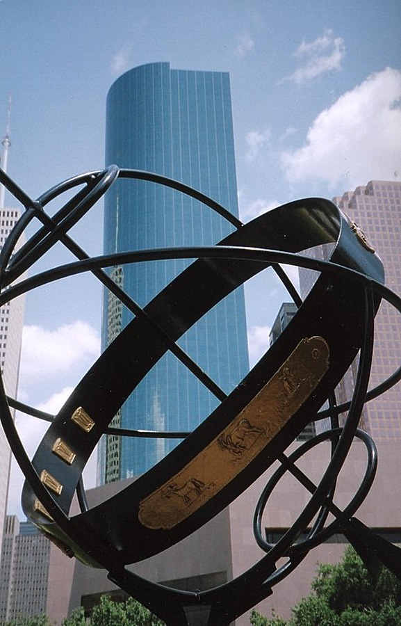 Wells Fargo Plaza by Kevin Lehnhardt