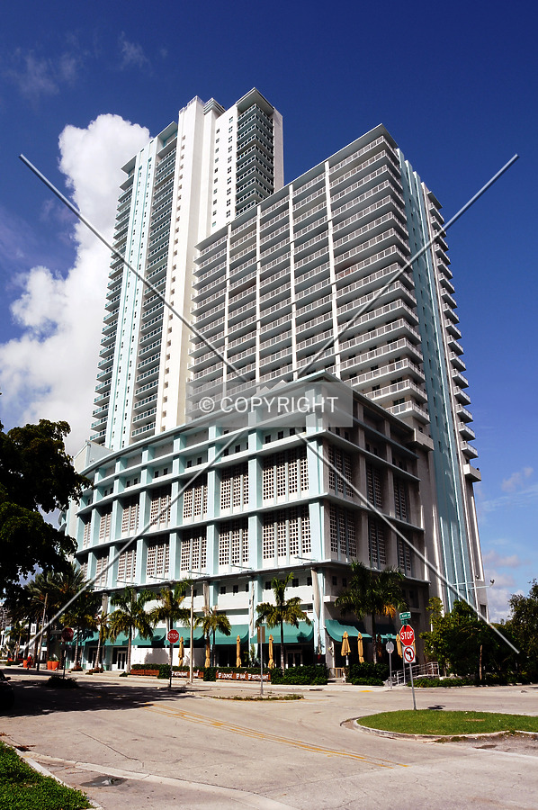 Vue at Brickell by Jorge Molina