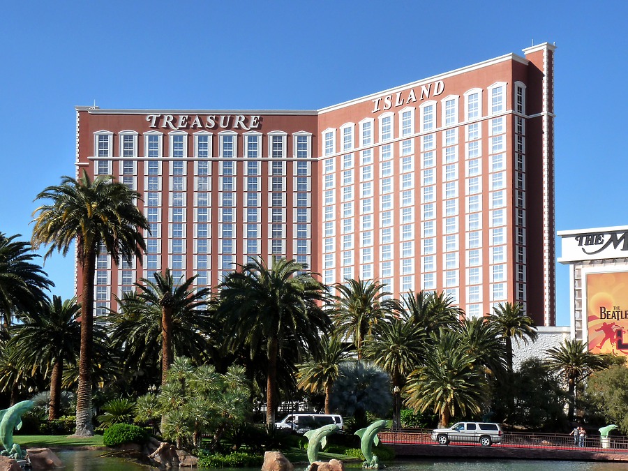 Treasure Island Hotel & Casino by Robin Spetz