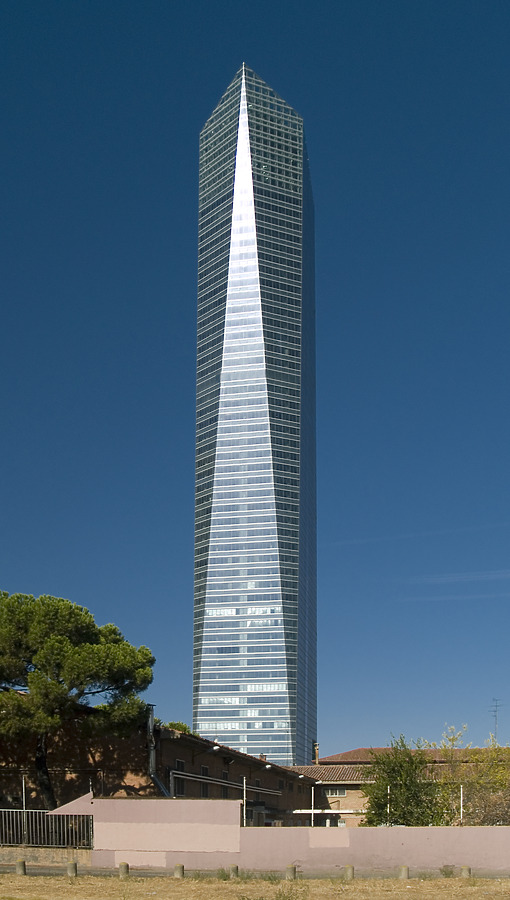 Torre de Cristal by Cesar Serrano