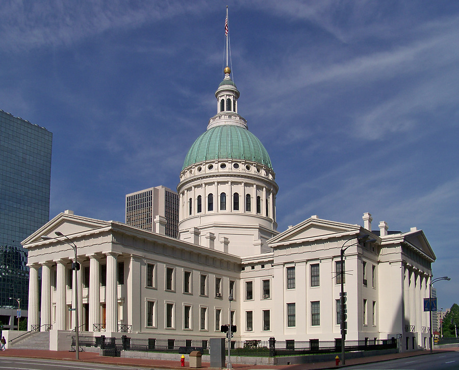 Old Courthouse by Ryan Hildebrand