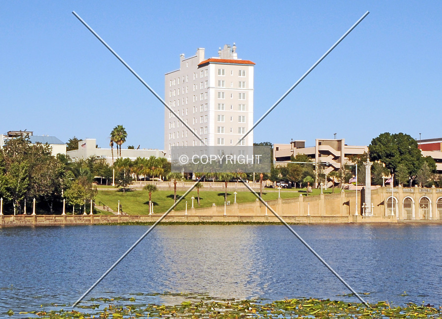 Lakeland Terrace Hotel by Jorge Molina