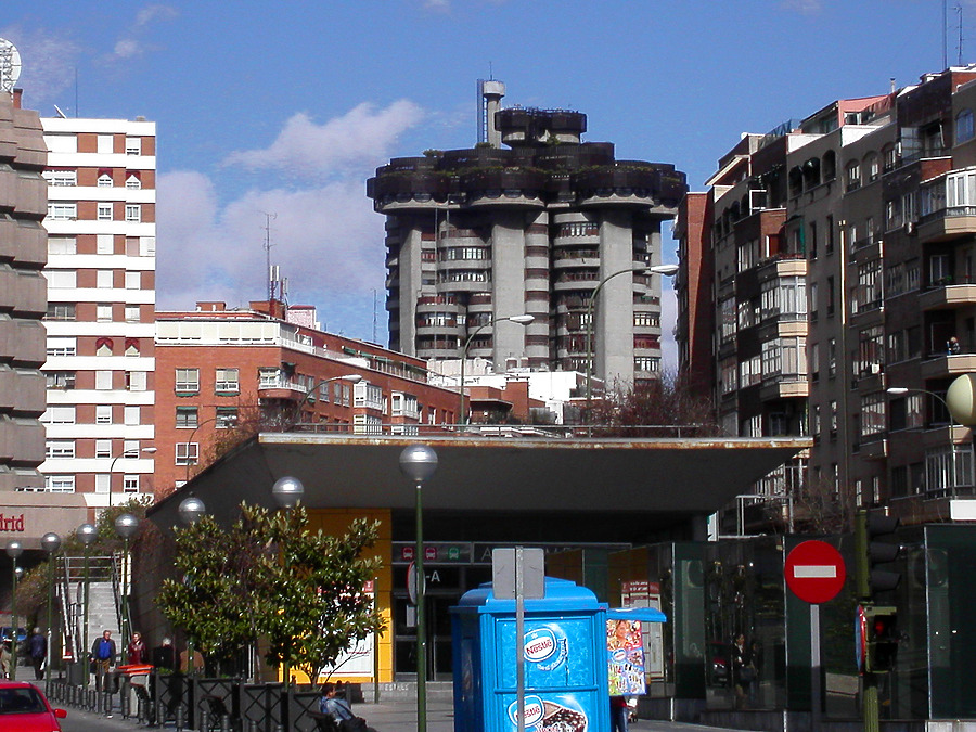 Torres Blancas by Cesar Serrano