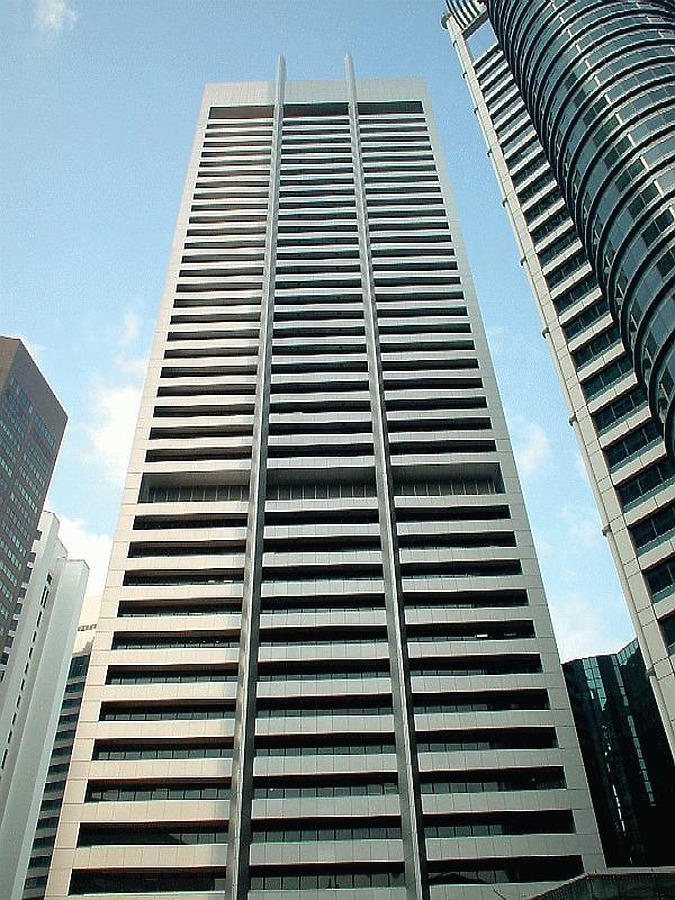 Singapore Land Tower by Edmund Teo
