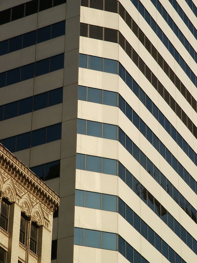 Crain Communications Building by Daniel Kieckhefer