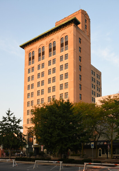 944-898-681