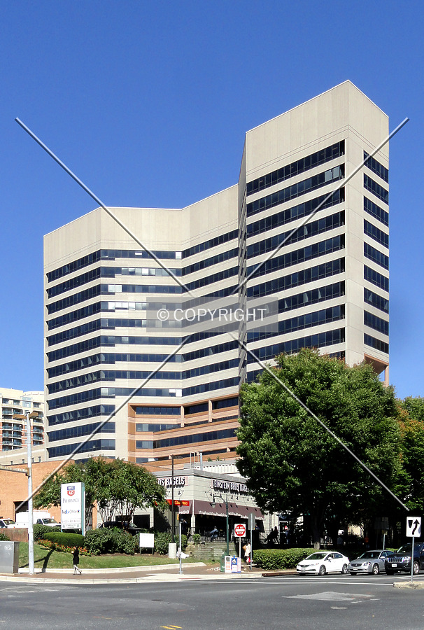 Silver Spring Metro Plaza II by Chris Patriarca