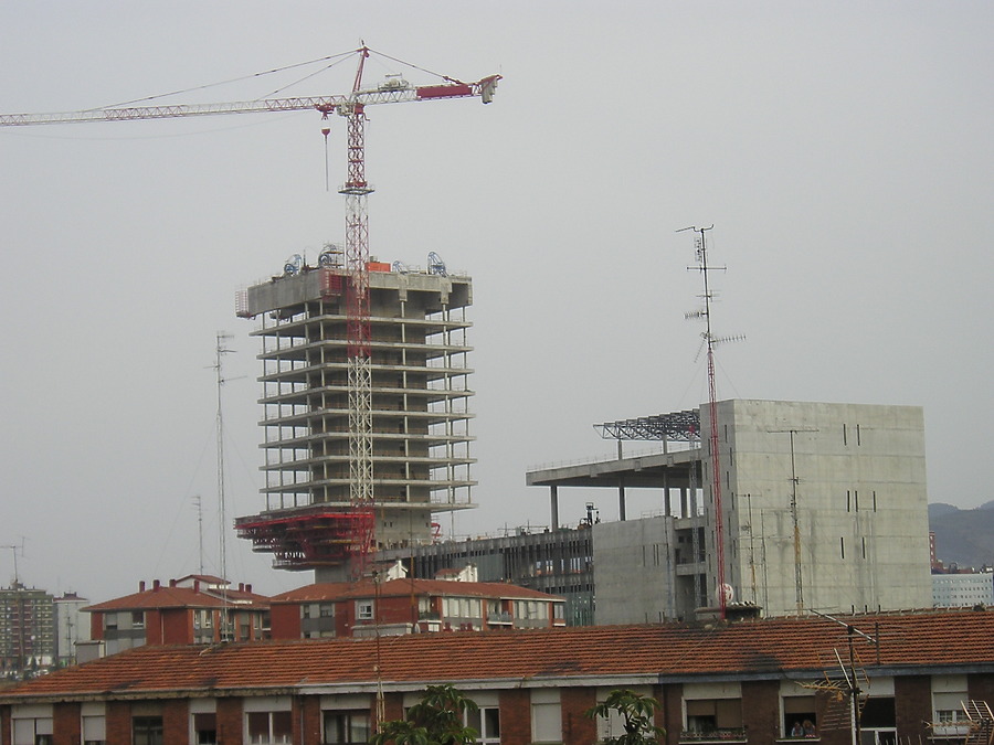 Torre BEC by Mikel Allende