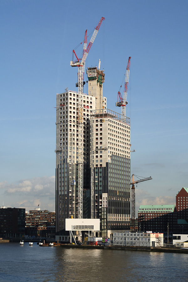 Maastoren by Michiel van Dijk